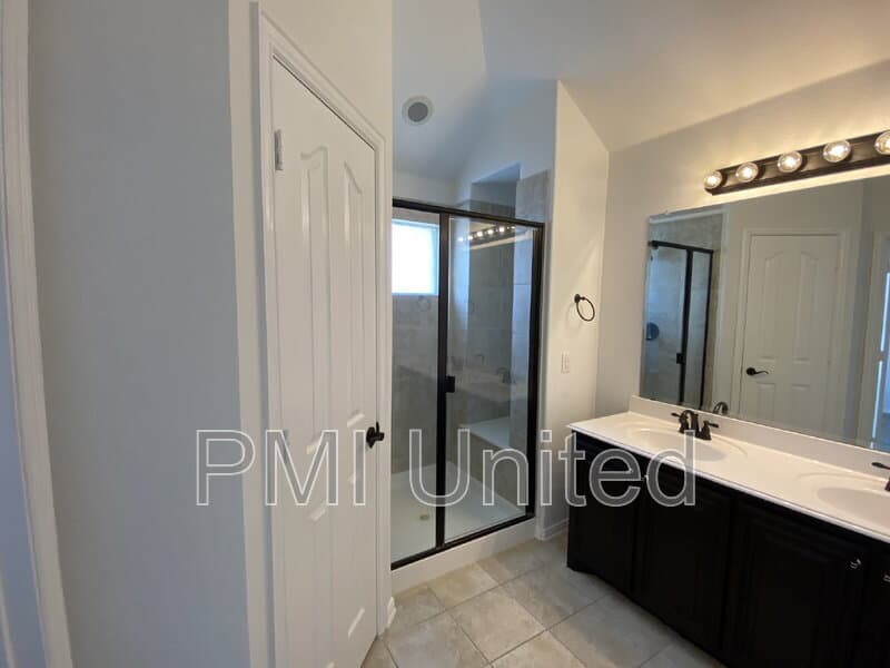 Fort Worth House: 4108 Volk Ct