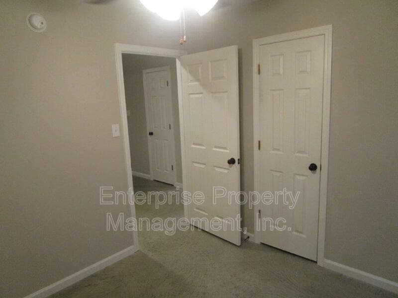 Memphis House: 3490 Ardmore St
