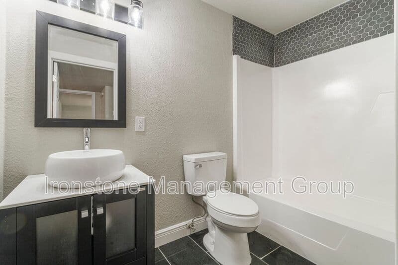 Tulsa House: 2618 E 8th Street