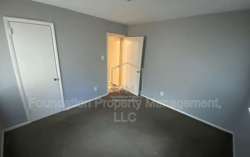 Memphis Condo: 1912 Hubert Avenue