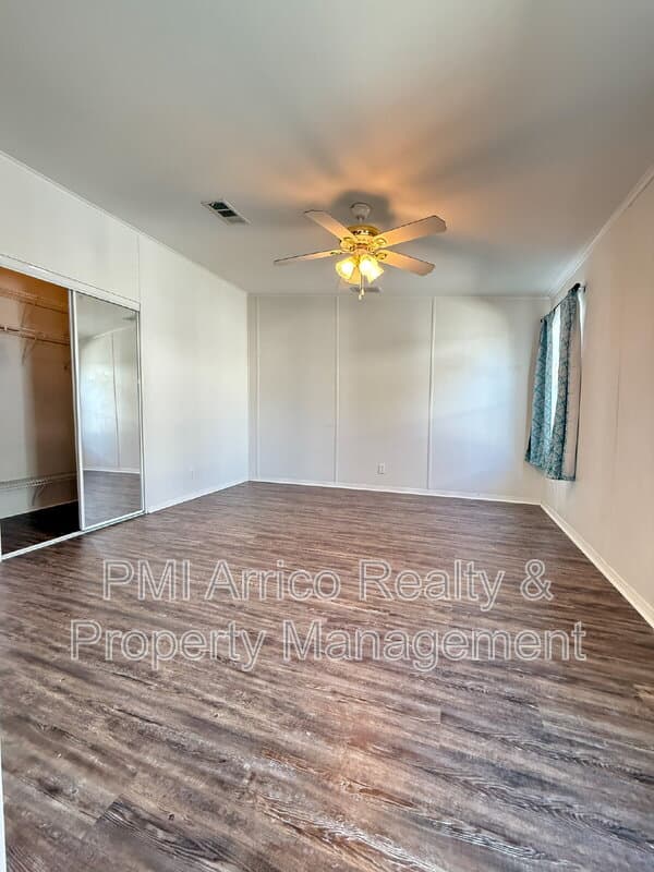 Valrico House: 3515 Zephyr Ln