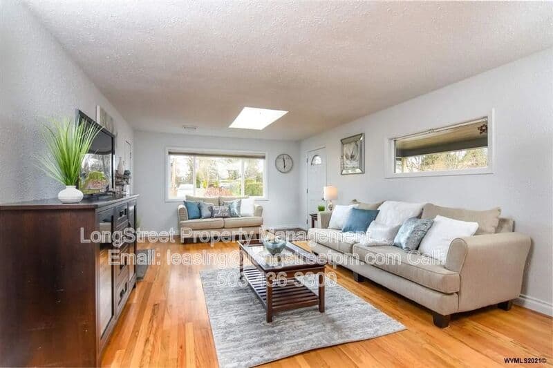 Corvallis House: 3610 SW Oetjen Ave