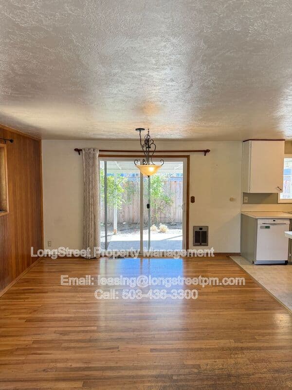 Corvallis House: 720 SW 53rd Street