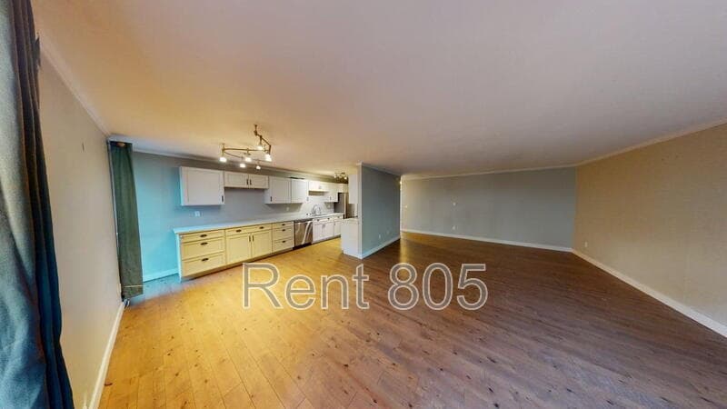 Ventura Condo: 3700 Dean Drive
