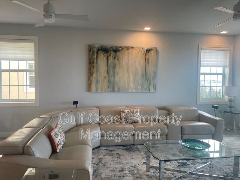 Osprey House: 260 Hidden Bay Dr