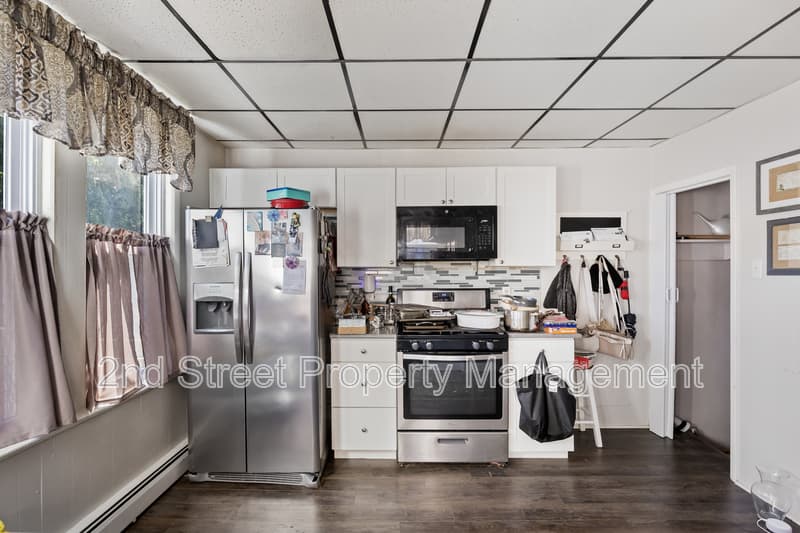 Delanco House: 303 Walter Avenue
