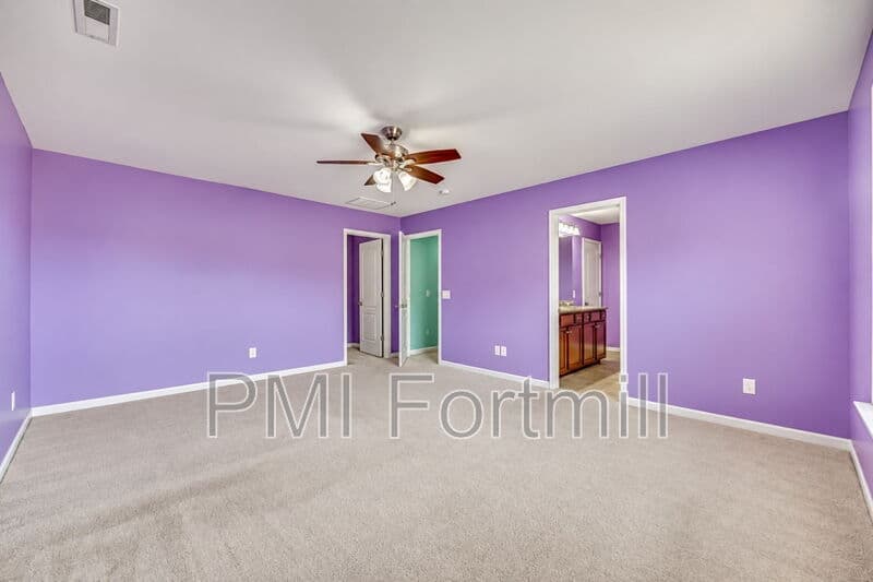Fort Mill House: 1080 Crescent Moon Dr