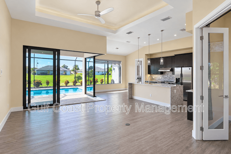 Rotonda West House: 5 Sportsman Place