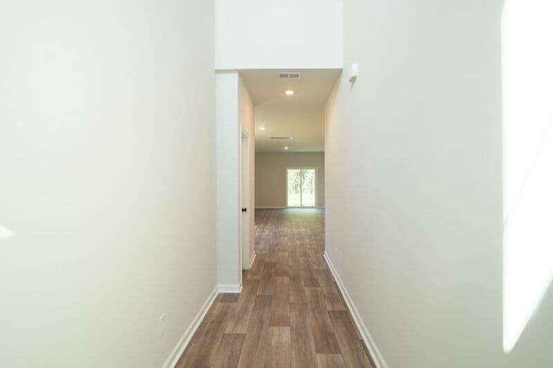 Bloomingdale House: 142 Geranium Way