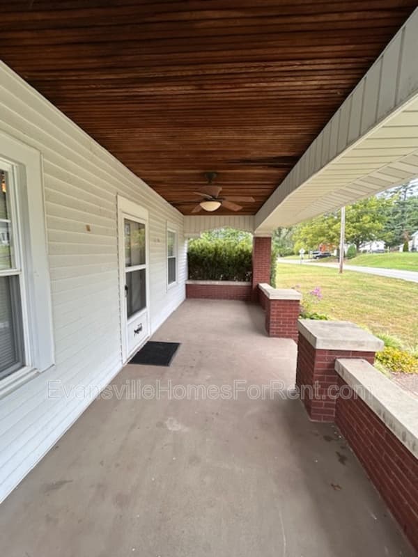 Evansville House: 4500 Middle Mount Vernon Road