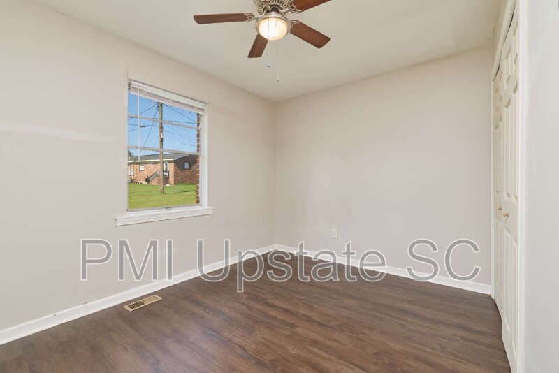 Honea Path Condo: 700 Brook Street