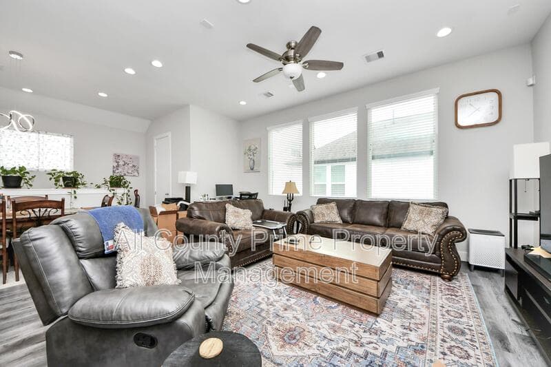 Houston House: 6715 Allegheny Street