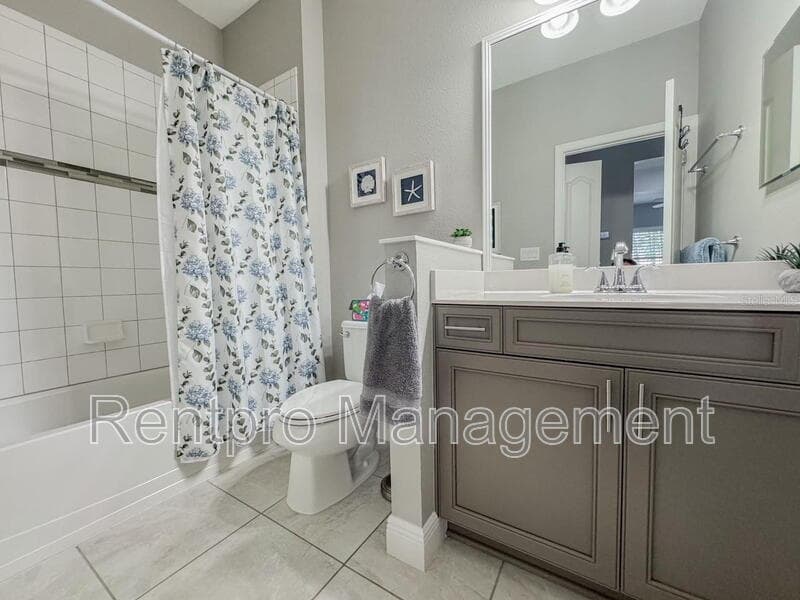 Parrish House: 4005 Wildgrass Pl