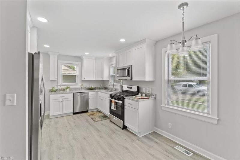 Norfolk House: 218 Beechwood Avenue