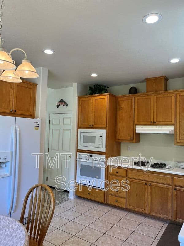 Avila Beach House: 6213 Kestrel Lane