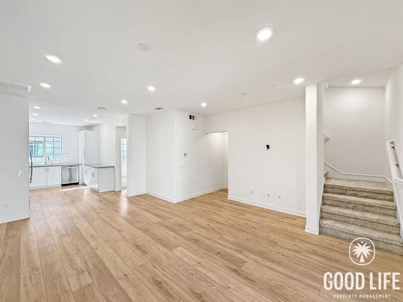 Oceanside Townhome: 4366 Pacifica Way