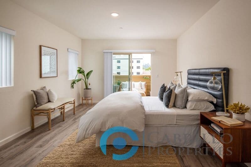 San Diego Condo: 5526 Lauretta Street