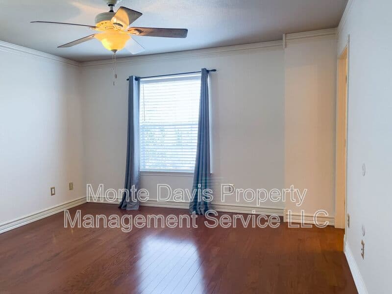 Cedar Park House: 601 Cherry Creek Drive