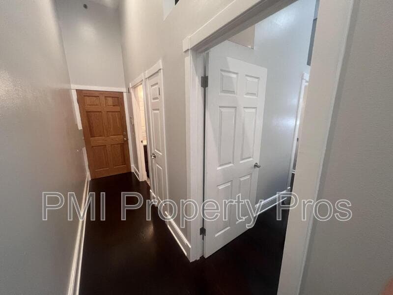 Milwaukee Condo: 715 North Milwaukee Street