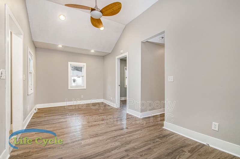 Grand Rapids House: 1310 Beechwood