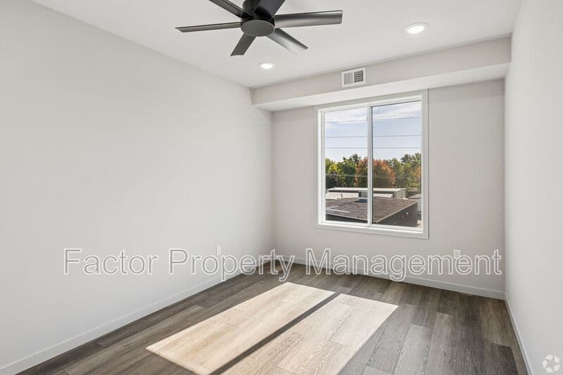North Mankato Condo: 340 Webster Ave