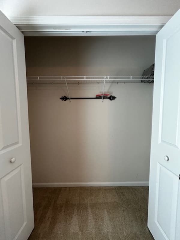 Lexington House: 257 Chesterton Drive