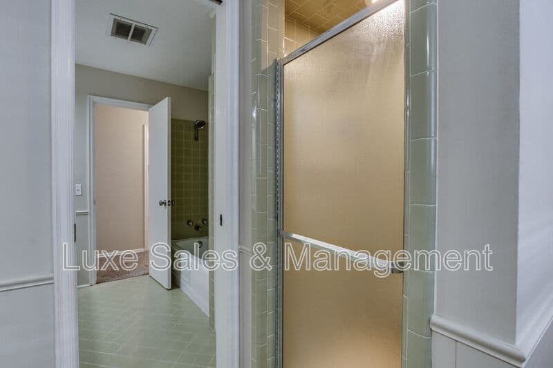 Oklahoma City House: 2516 NW 62nd St