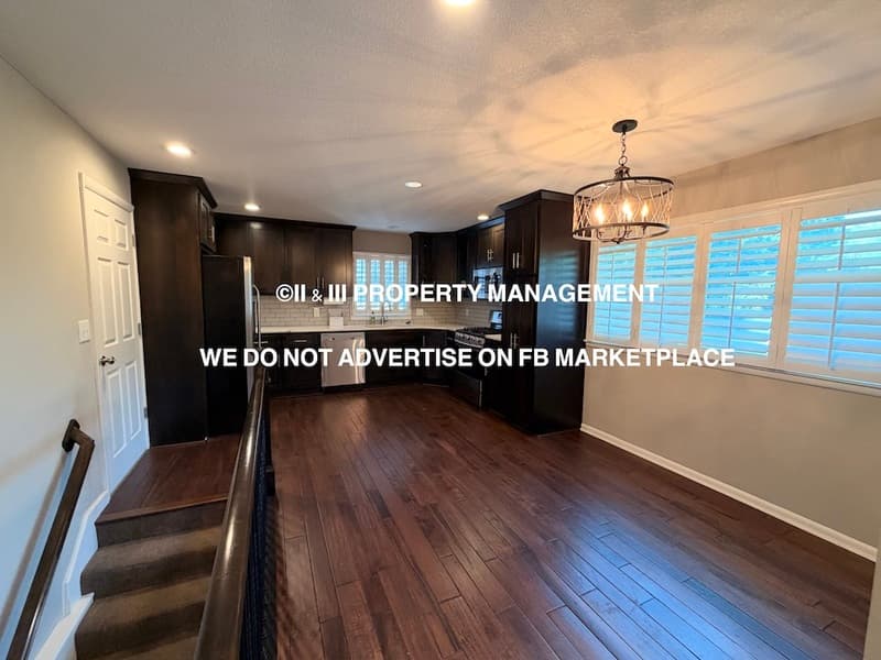 Kansas City House: 24 Northeast Normandy Lane