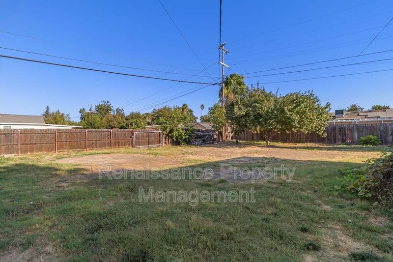 Stockton House: 2406 Telegraph Avenue