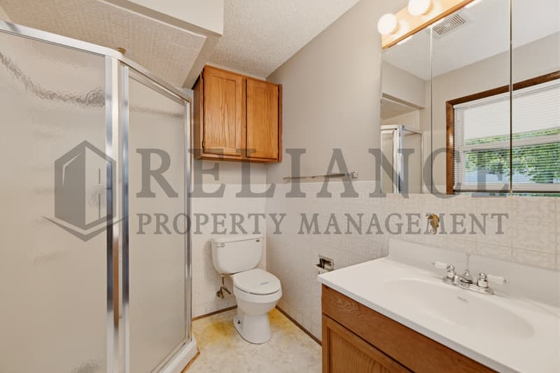 Haysville House: 428 Peach Tree Lane