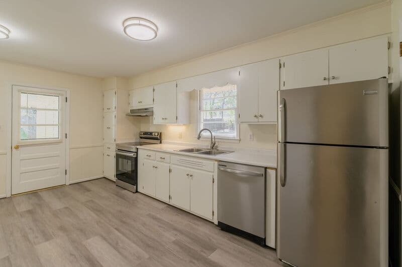 Athens House: 120 Soule St