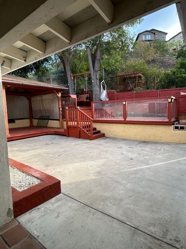 La Mesa House: 4040 Yale Ave