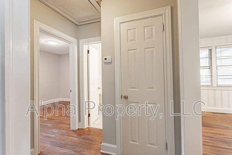 Greenville House: 123 LeGrand Blvd
