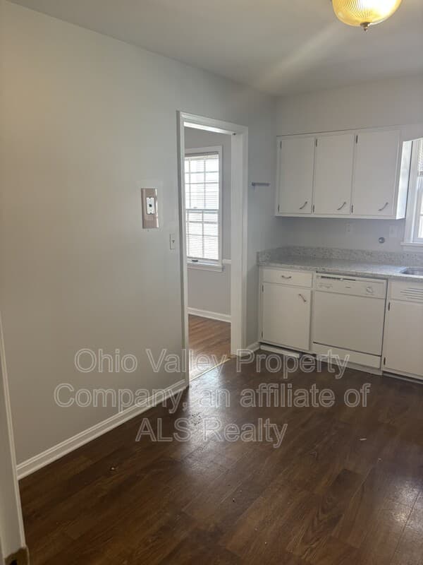 Louisville Condo: 2551 Glenmary Avenue - 3