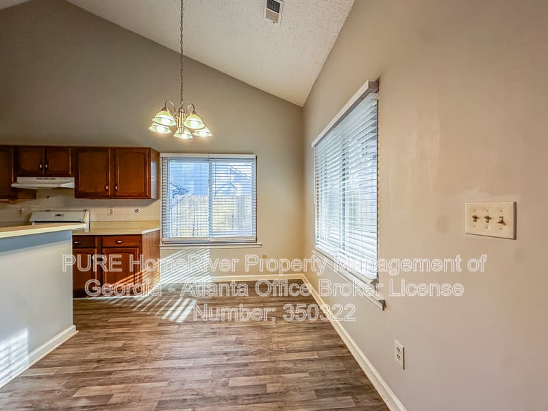 Rex House: 5724 Rex Mill Crk