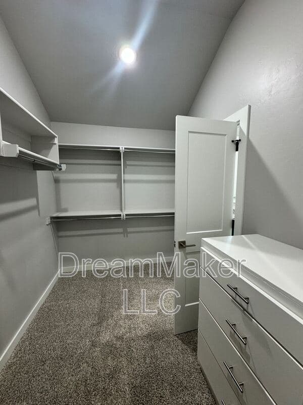 Goldsby House: 715 Apple Blossom Way