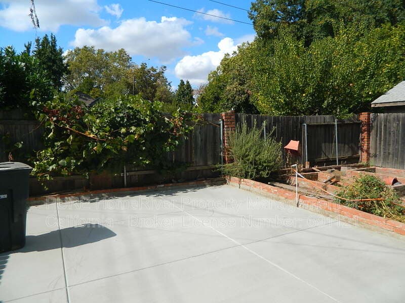 Sacramento House: 314 23rd St