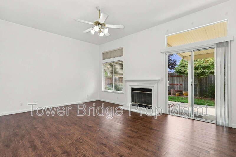 Elk Grove House: 8992 Panamint Ct