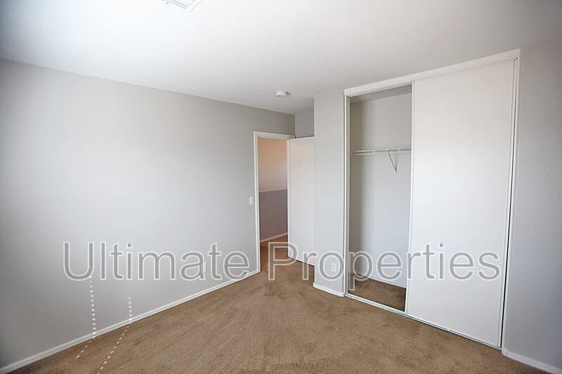 El Mirage House: 12413 W Willow Ave