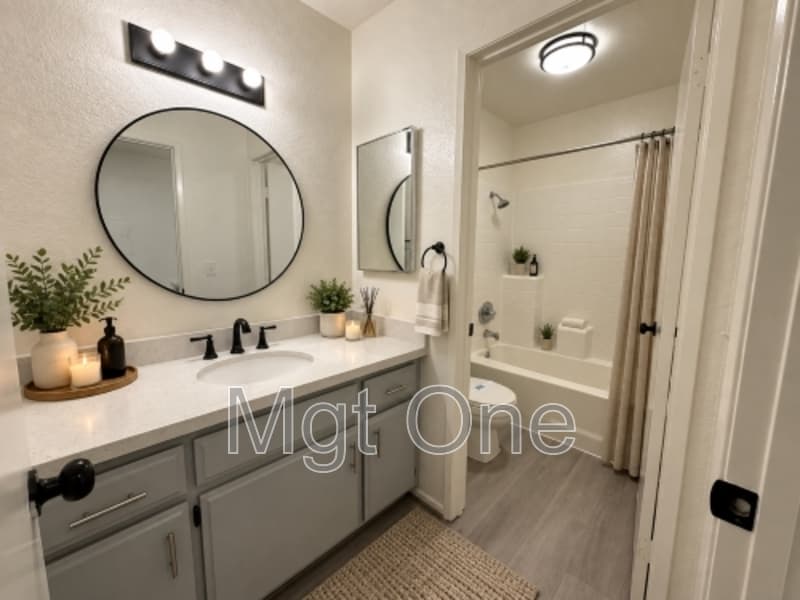 Irvine House: 124 Greenmoor