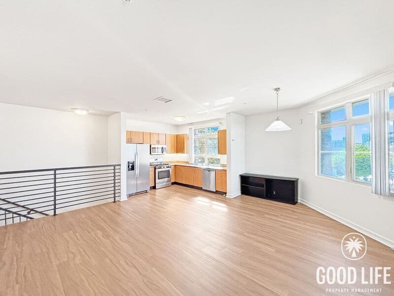 San Diego Condo: 1400 Broadway