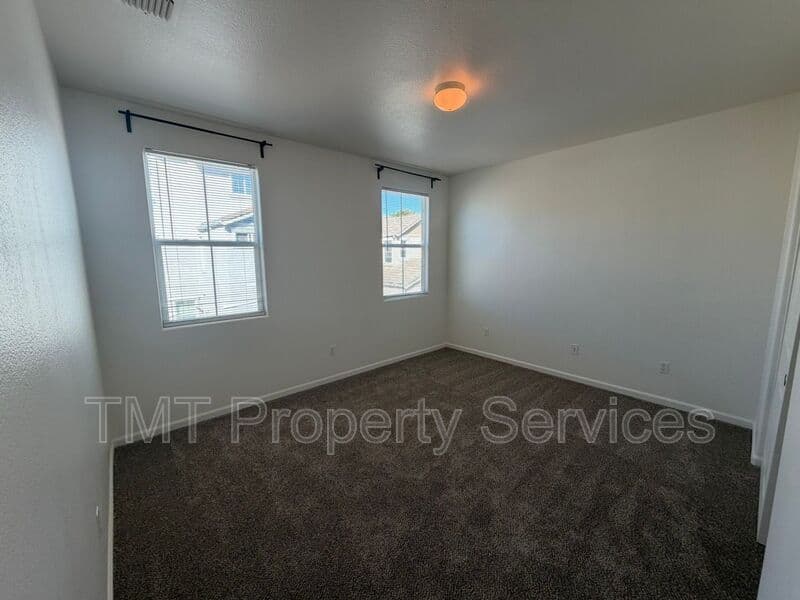 Rancho Cordova House: 11009 International Drive