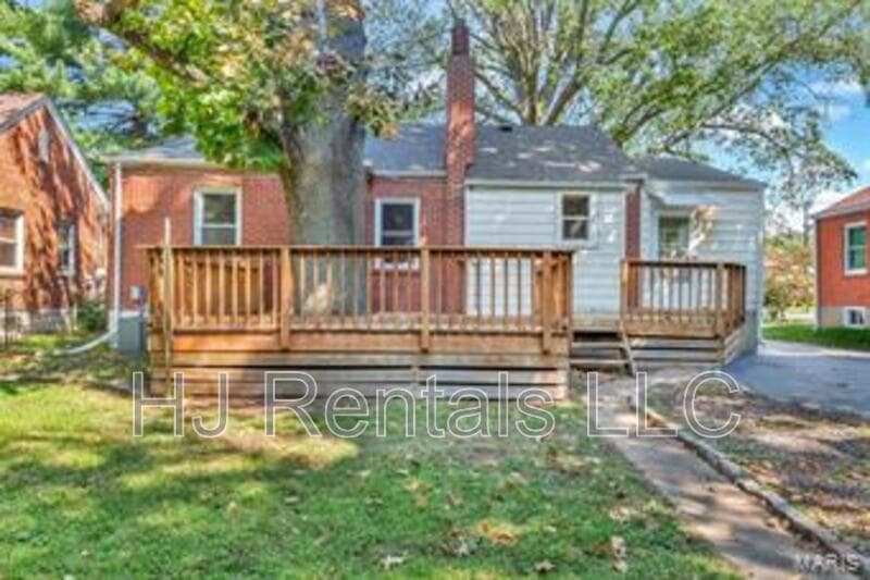 Florissant House: 1305 South New Florissant Road