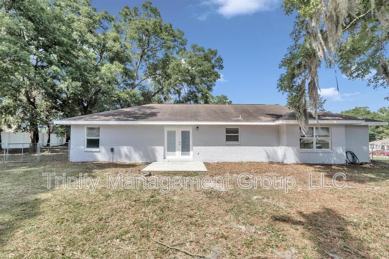 Ocala House: 2405 Southeast 46th Court