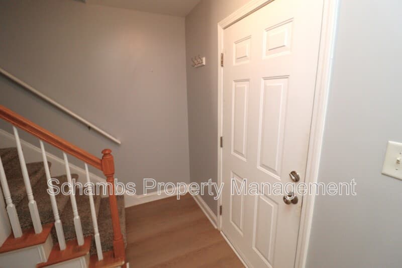 Clayton House: 410 Whitehall Ct