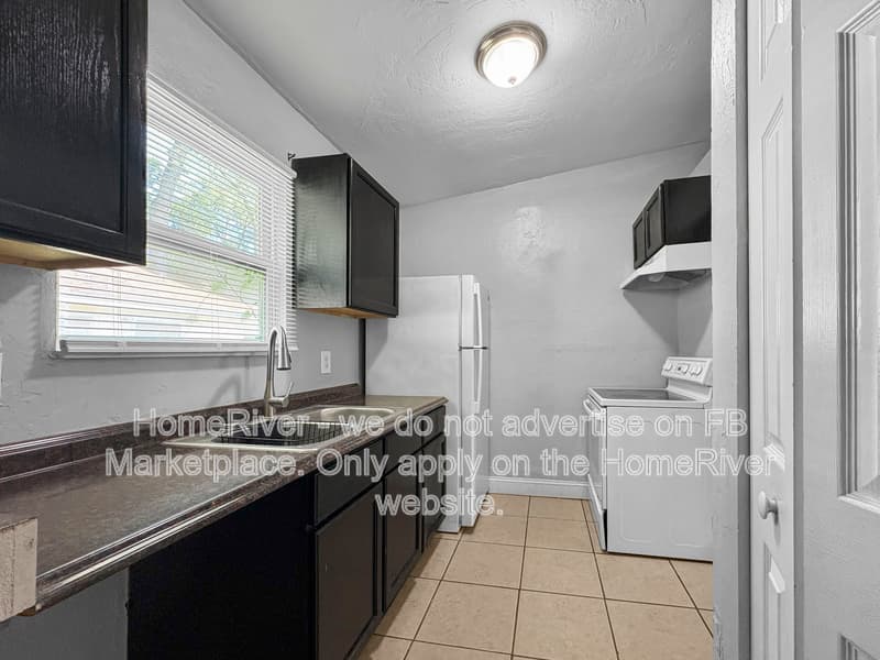 Jacksonville House: 4178 Lorenzo Ct
