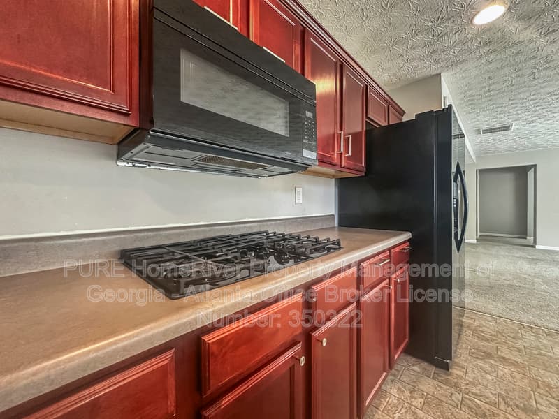 Atlanta House: 2613 Waterdale Rd SW