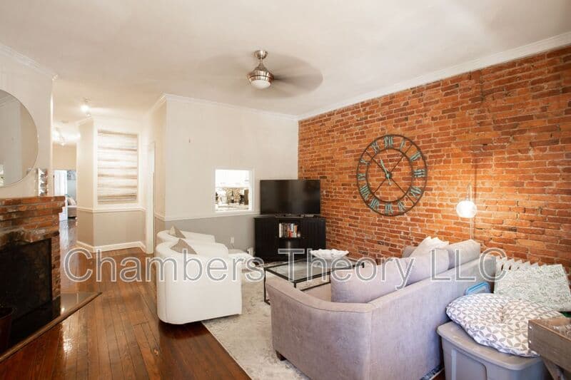 Washington Condo: 1823 Riggs Pl NW