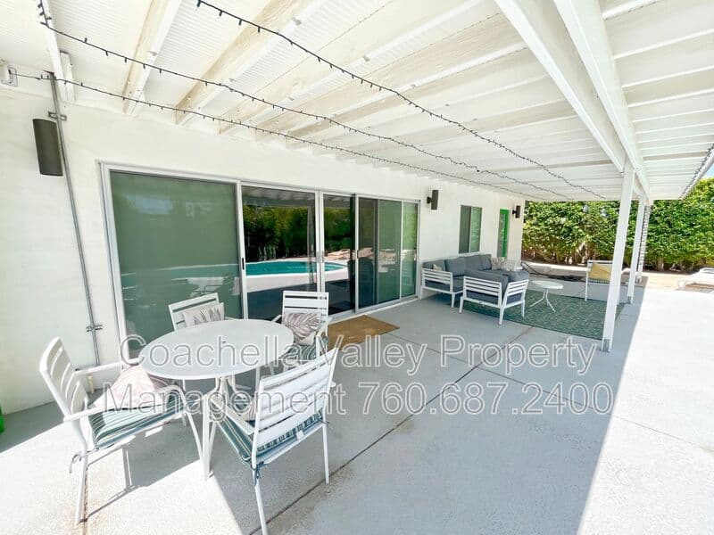 Palm Springs House: 2719 E Ventura Road