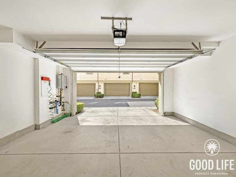 Oceanside Townhome: 4366 Pacifica Way